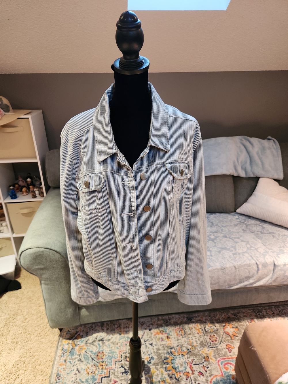 Elle Striped Light Blue and White Jean Jacket Denim Large Railroad Stripes